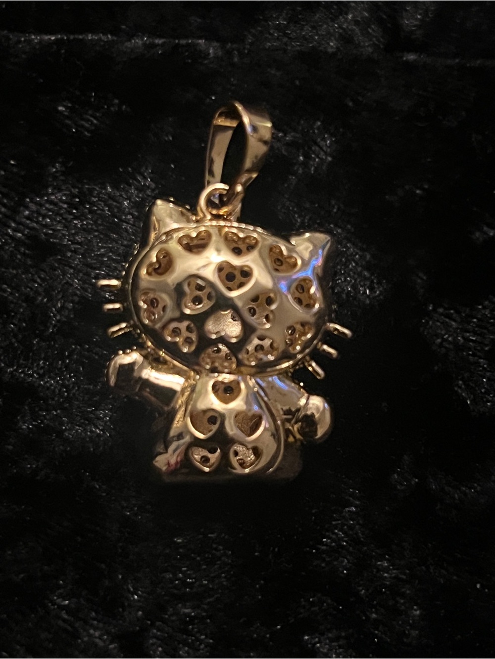 Hello Kitty Pendant - Picture 4 of 4